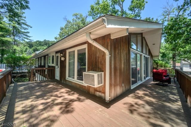 1 Lewis St, Haledon Boro, NJ 07508