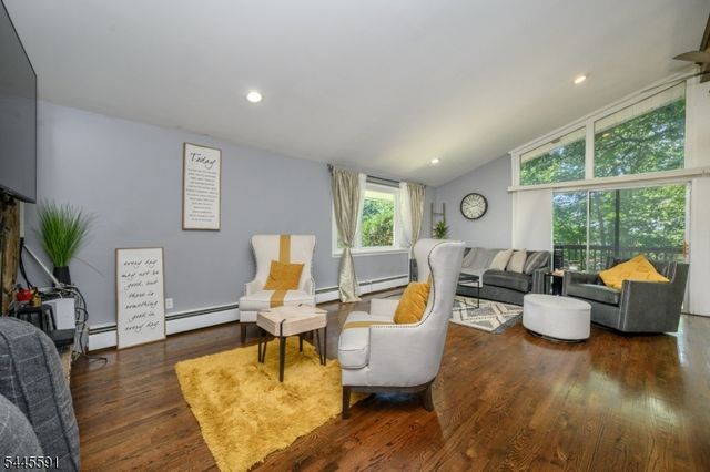1 Lewis St, Haledon Boro, NJ 07508