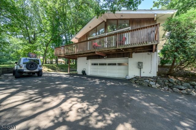 1 Lewis St, Haledon Boro, NJ 07508