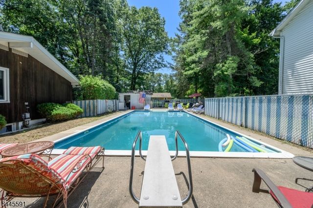 1 Lewis St, Haledon Boro, NJ 07508