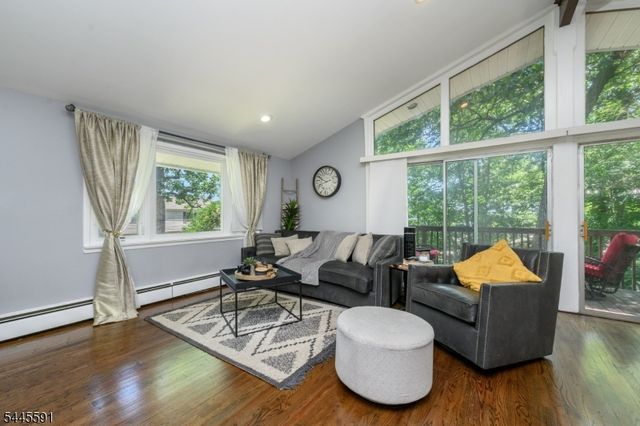 1 Lewis St, Haledon Boro, NJ 07508