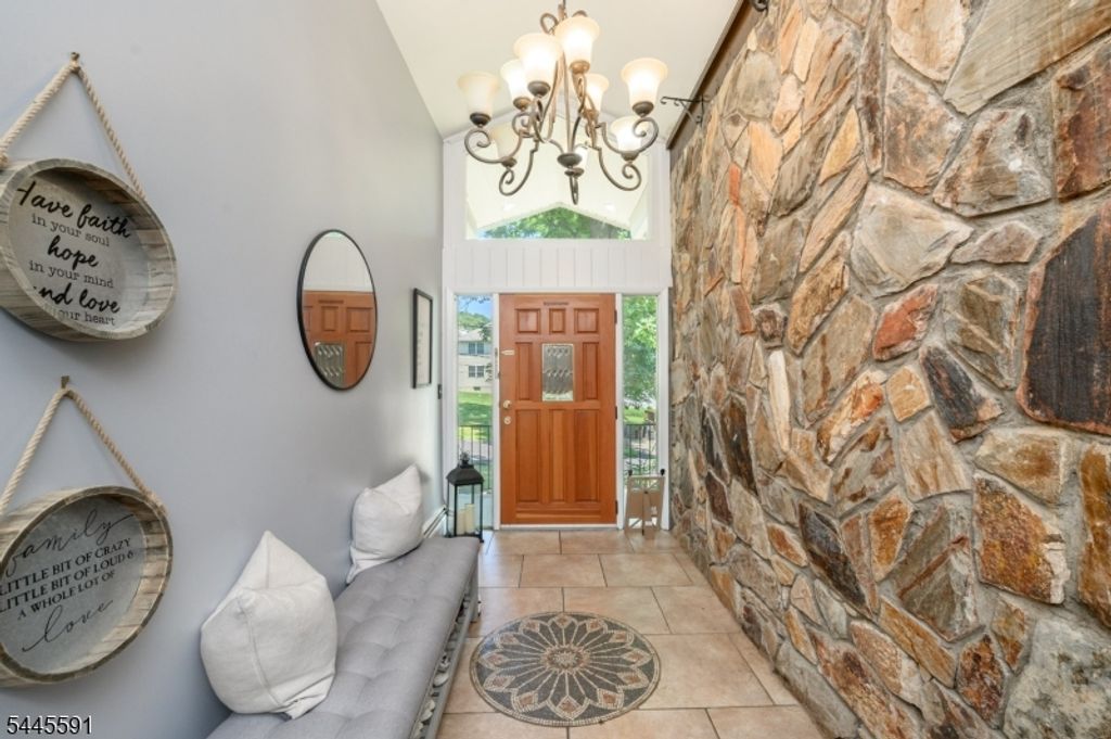 1 Lewis St, Haledon Boro, NJ 07508 — photo 4