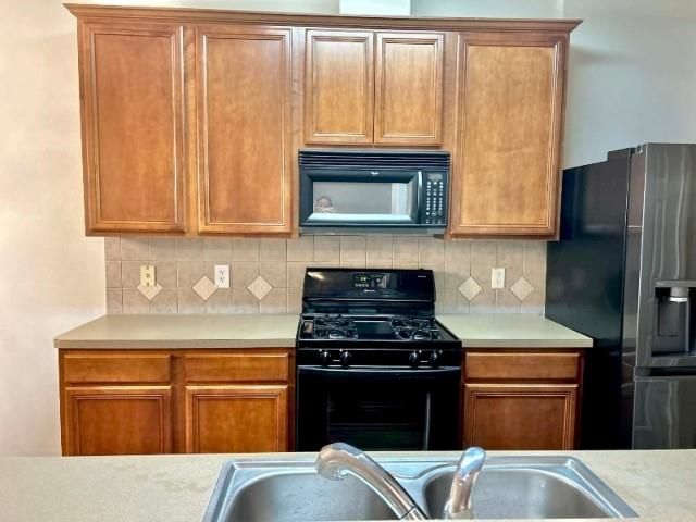 4039 Bentwood Drive, Dickinson, TX 77539