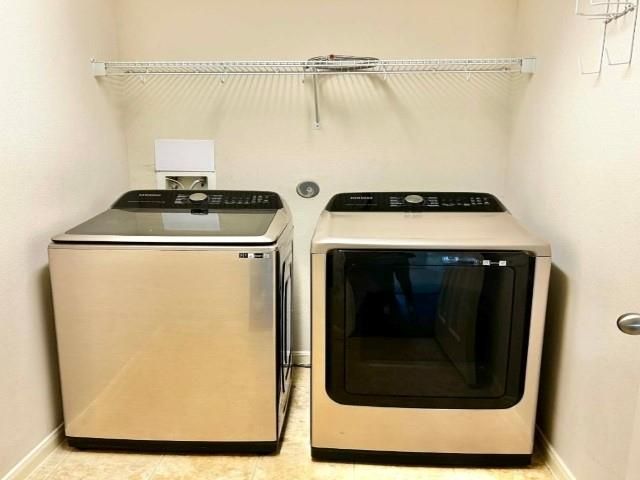 4039 Bentwood Drive, Dickinson, TX 77539