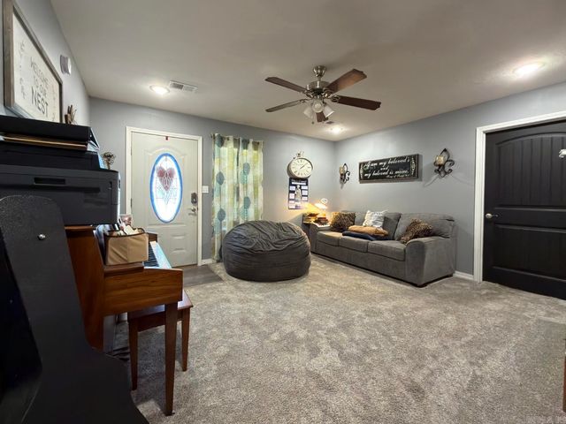 65 Jeffery cutoff, Locust Grove, AR 72550