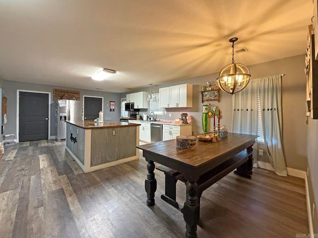 65 Jeffery cutoff, Locust Grove, AR 72550