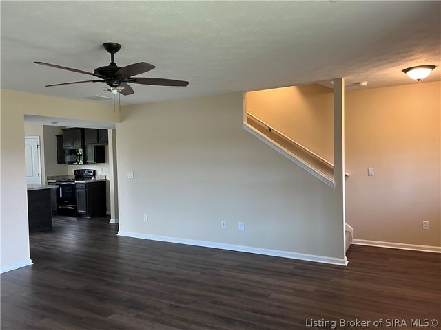 7311 Meyer Loop, Sellersburg, IN 47172