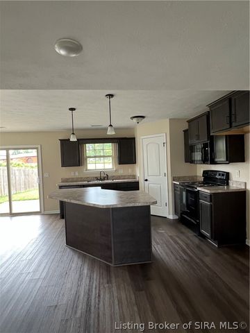 7311 Meyer Loop, Sellersburg, IN 47172