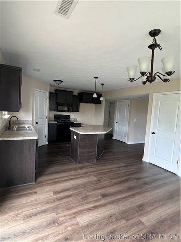 7311 Meyer Loop, Sellersburg, IN 47172
