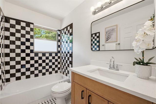 5306 Wellington DR, Austin, TX 78723