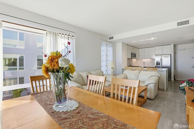 10 Kennedy Place 201, San Francisco, CA 94124