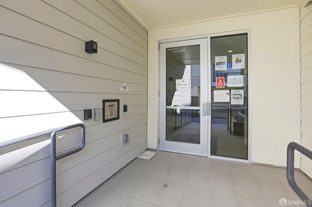 10 Kennedy Place 201, San Francisco, CA 94124