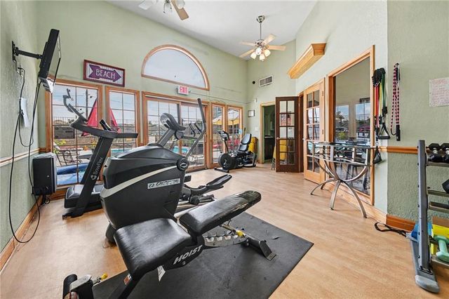 114 E 41st Street 5, Kansas City, MO 64111