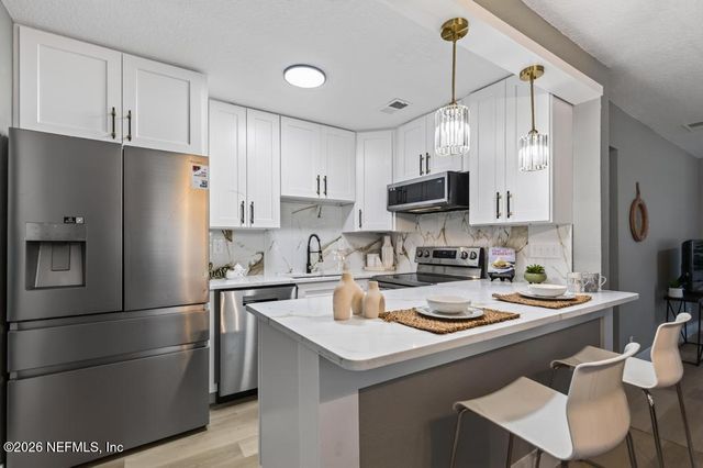 150 W 66TH Street, Jacksonville, FL 32208