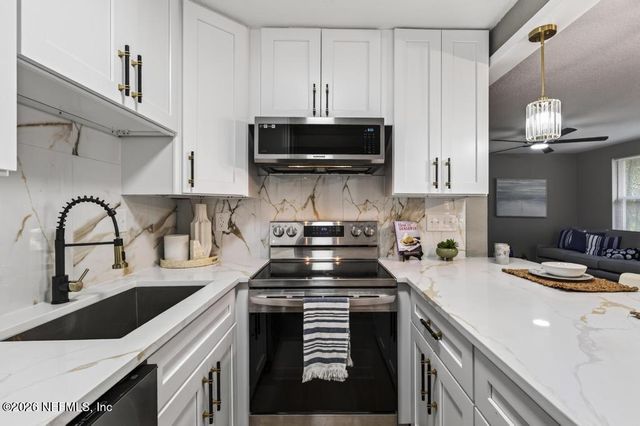 150 W 66TH Street, Jacksonville, FL 32208