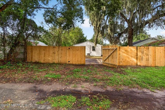 150 W 66TH Street, Jacksonville, FL 32208