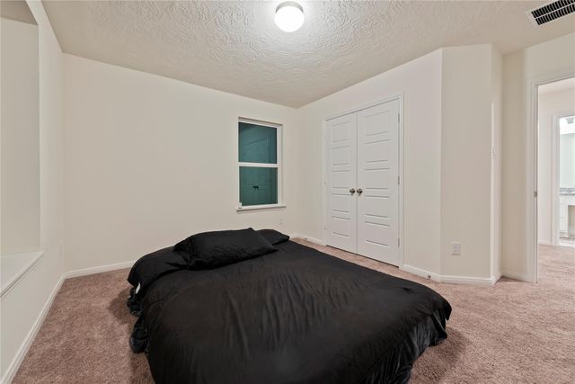 1323 Green Jay Lane, La Marque, TX 77568