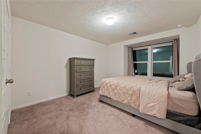 1323 Green Jay Lane, La Marque, TX 77568