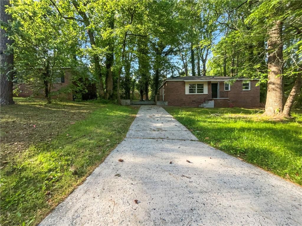 233 Banberry SE Drive, Atlanta, GA 30315