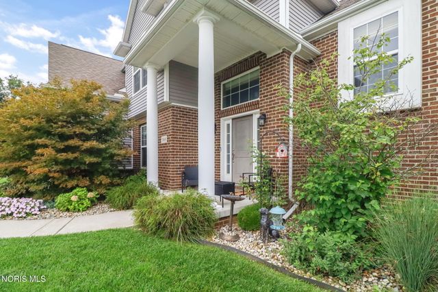 5866 Walnut Springs Boulevard, Sylvania, OH 43560