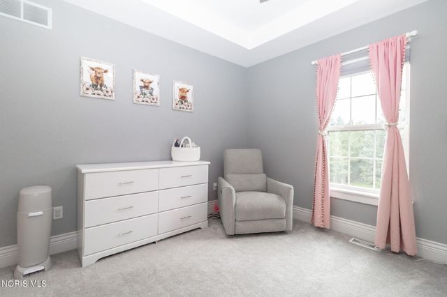 5866 Walnut Springs Boulevard, Sylvania, OH 43560