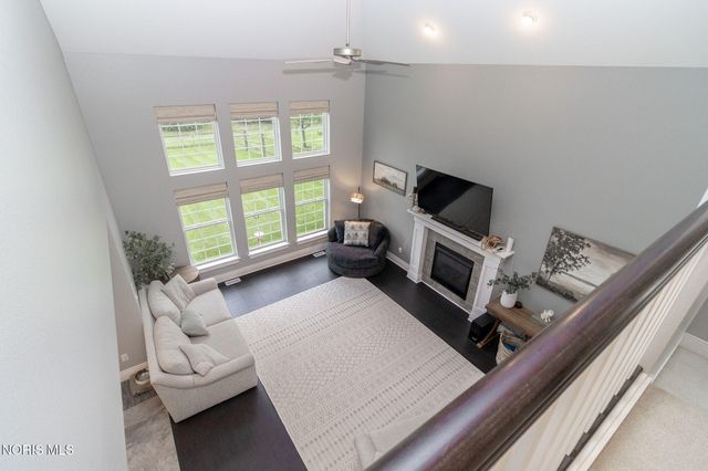5866 Walnut Springs Boulevard, Sylvania, OH 43560