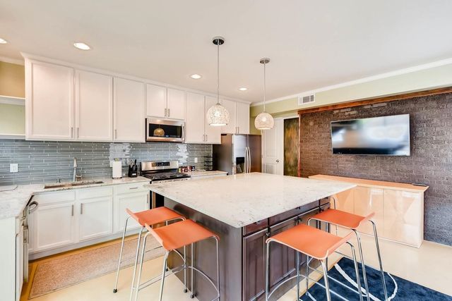 5202 Pershing Street, Dallas, TX 75206