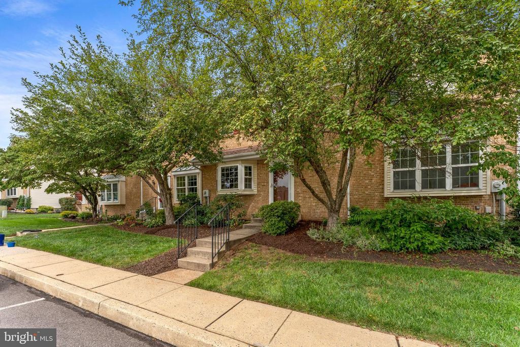 22 STAFFORD SQ, BOYERTOWN, PA 19512 — photo 2