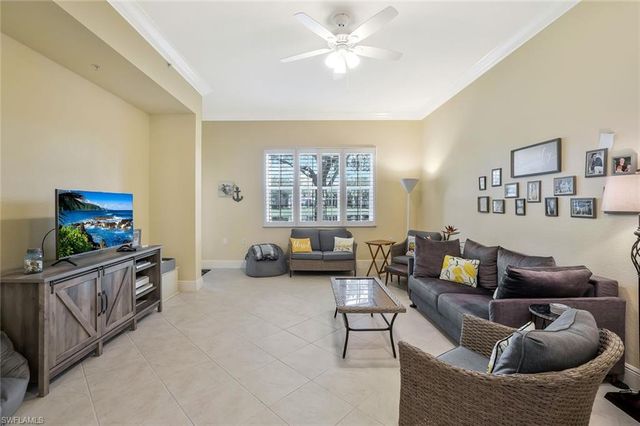 9209 Museo CIR 102, Naples, FL 34114