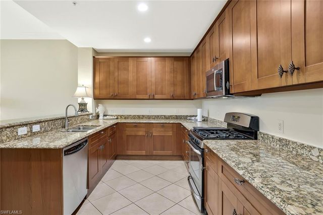 9209 Museo CIR 102, Naples, FL 34114