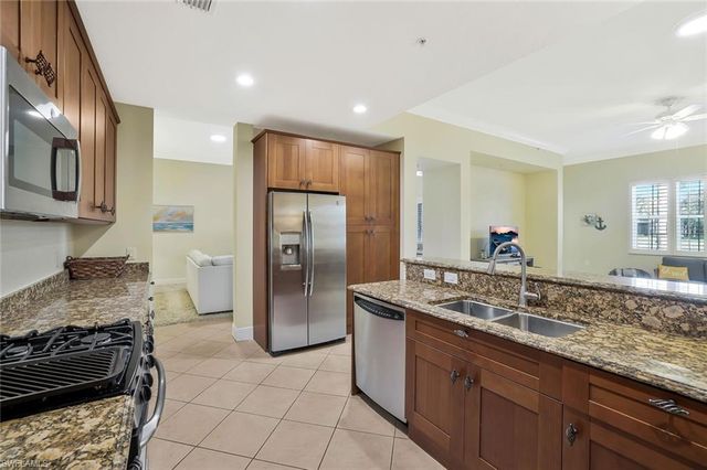 9209 Museo CIR 102, Naples, FL 34114