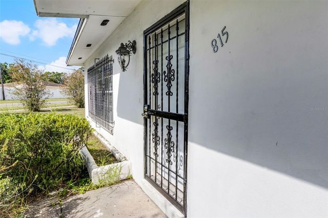 815 PAPAYA DRIVE, Tampa, FL 33619