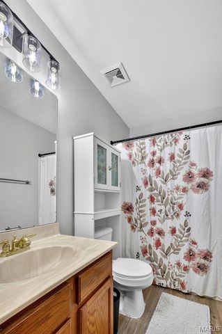 1080 Chesterfield Drive, Wentzville, MO 63385