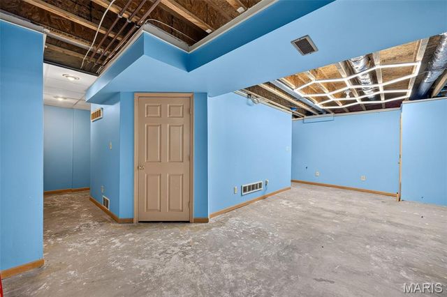 1080 Chesterfield Drive, Wentzville, MO 63385
