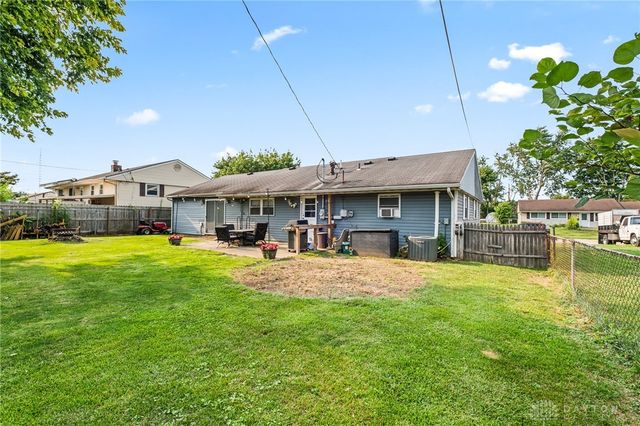 1123 Chalet Drive, New Carlisle, OH 45344