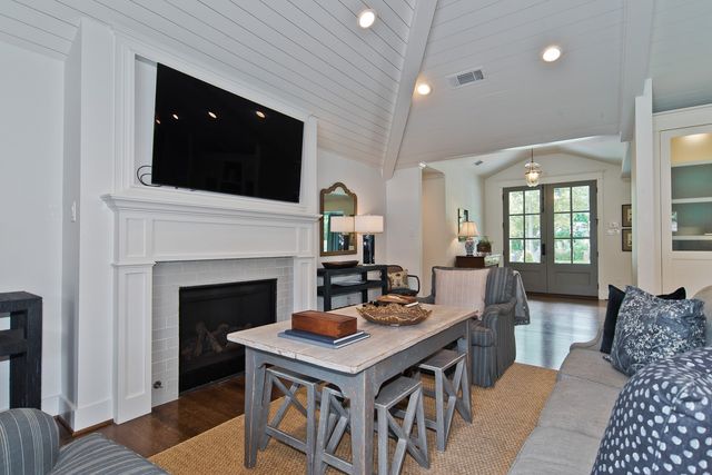 5933 Williamstown Road, Dallas, TX 75230