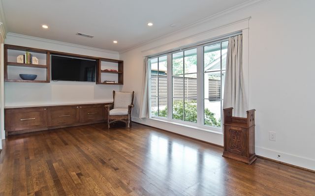 5933 Williamstown Road, Dallas, TX 75230