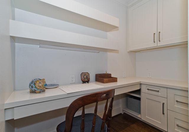 5933 Williamstown Road, Dallas, TX 75230