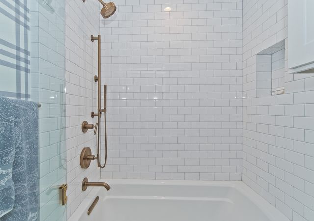 5933 Williamstown Road, Dallas, TX 75230