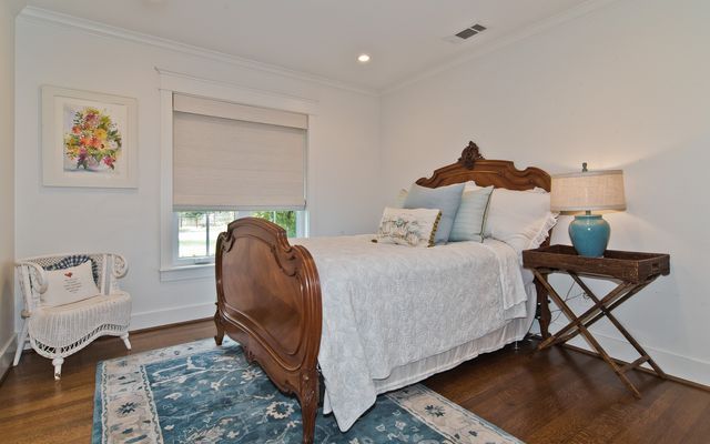 5933 Williamstown Road, Dallas, TX 75230