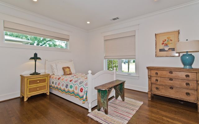 5933 Williamstown Road, Dallas, TX 75230
