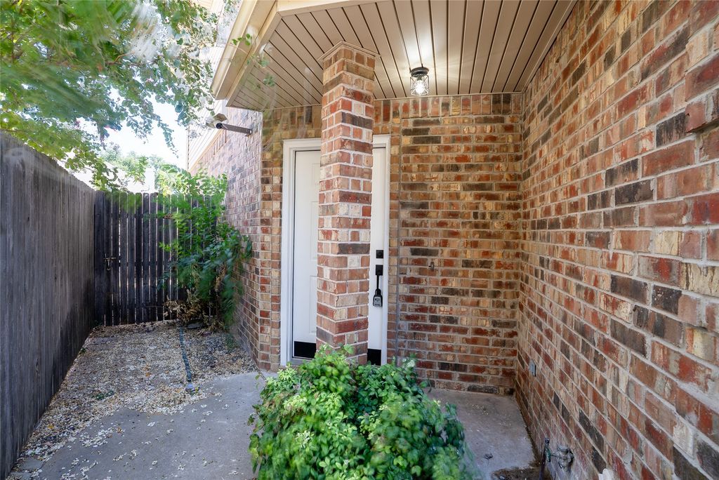 18942 Ravenglen Court, Dallas, TX 75287 — photo 3