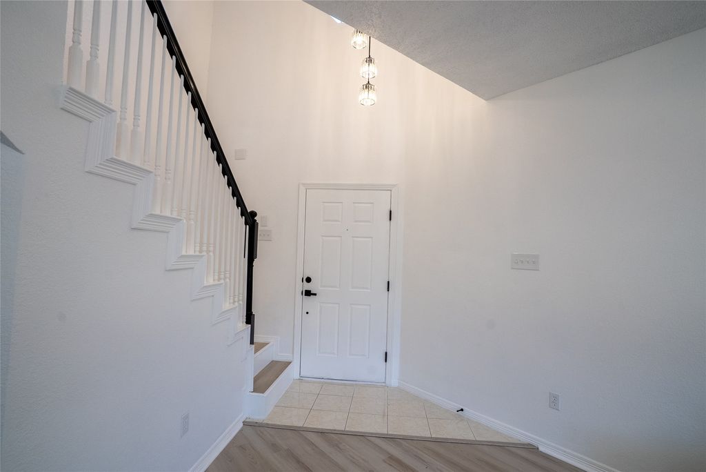18942 Ravenglen Court, Dallas, TX 75287 — photo 4