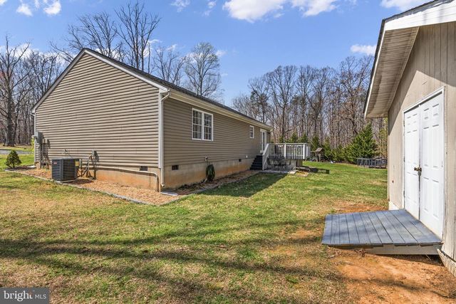 8343 WILDERNESS WOODS LN, Rhoadesville, VA 22542