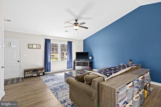 8343 WILDERNESS WOODS LN, Rhoadesville, VA 22542