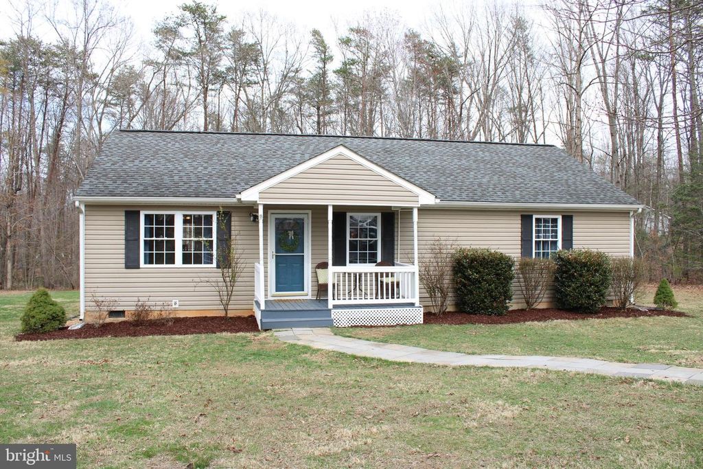 8343 WILDERNESS WOODS LN, Rhoadesville, VA 22542