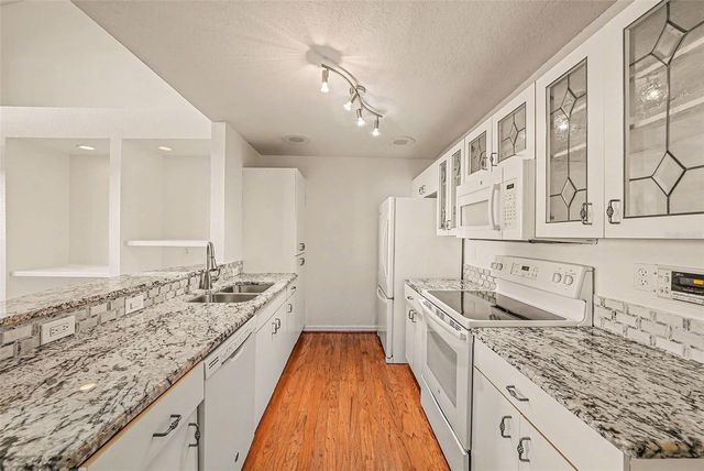 4207 BRENTWOOD PARK CIRCLE, Tampa, FL 33624