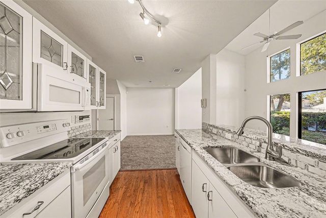 4207 BRENTWOOD PARK CIRCLE, Tampa, FL 33624