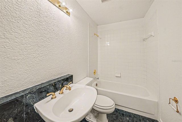 4207 BRENTWOOD PARK CIRCLE, Tampa, FL 33624