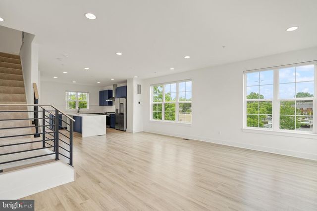 3100 CAMBER PL, Falls Church, VA 22042